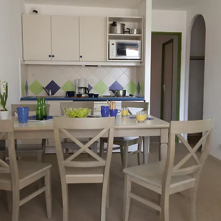 Pierre & Valescure Apartmanhotel Saint-Raphaël