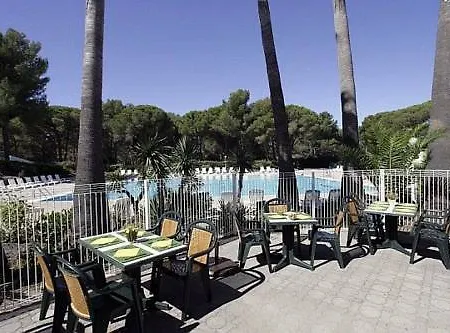 Pierre & Valescure Lejlighedshotel 2*